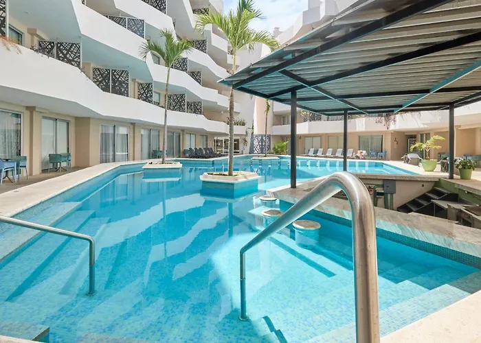 Apartment Centric 2br, 2pools, Near & 5th Ave Playa del Carmen